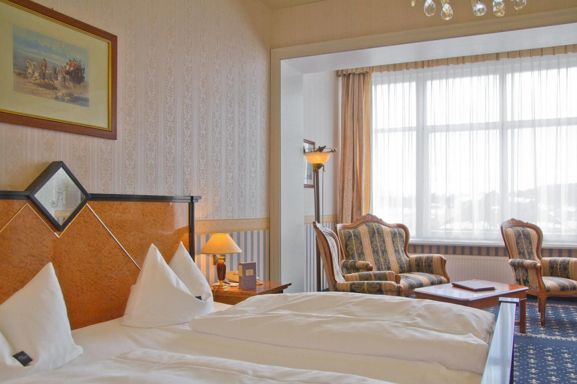 Seetelhotel Strandhotel Atlantic Heringsdorf  Exteriör bild