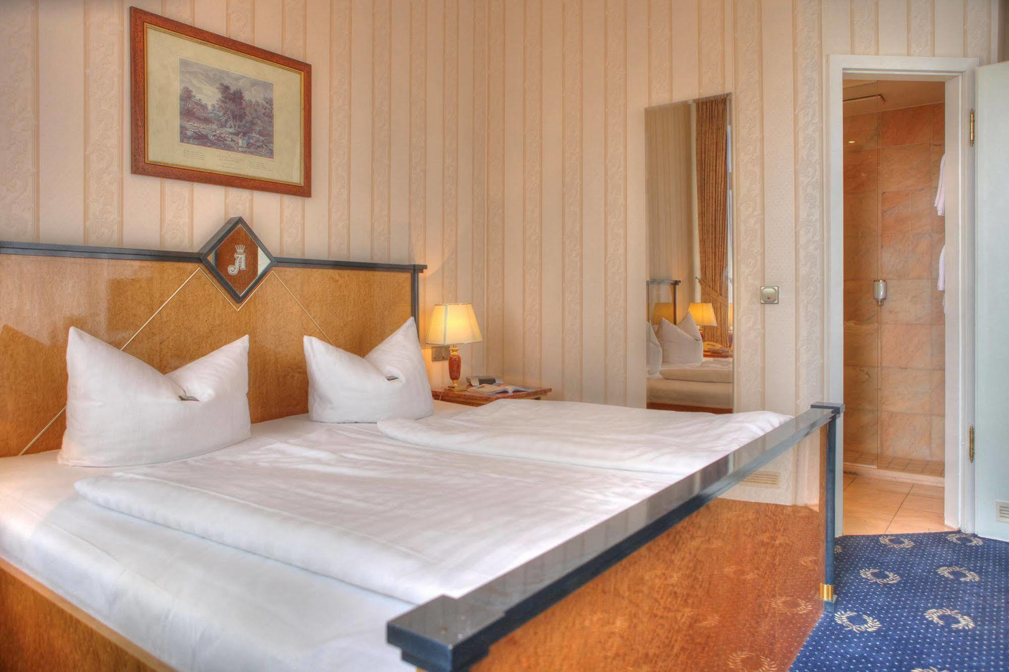 Seetelhotel Strandhotel Atlantic Heringsdorf  Exteriör bild
