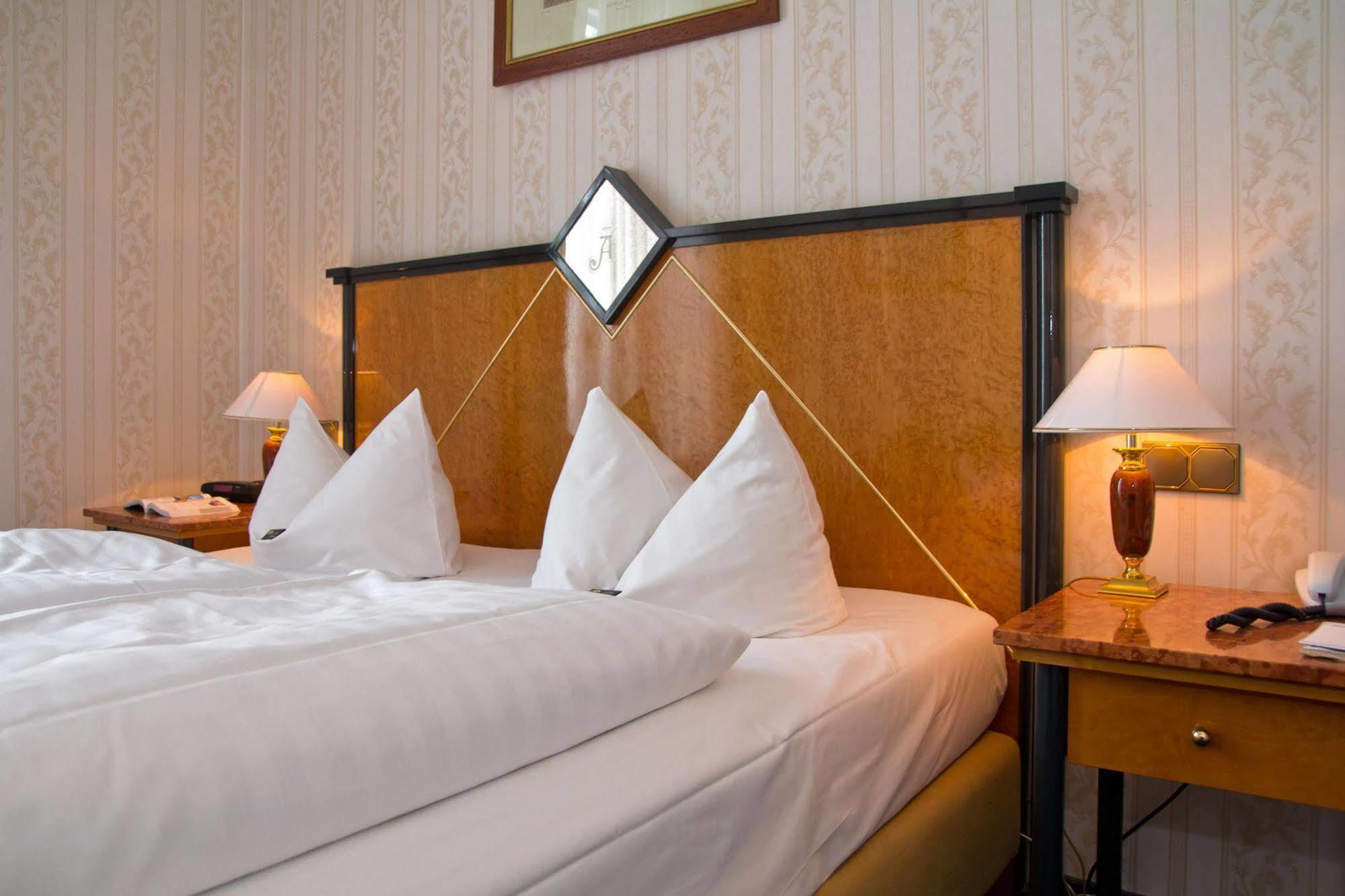 Seetelhotel Strandhotel Atlantic Heringsdorf  Exteriör bild