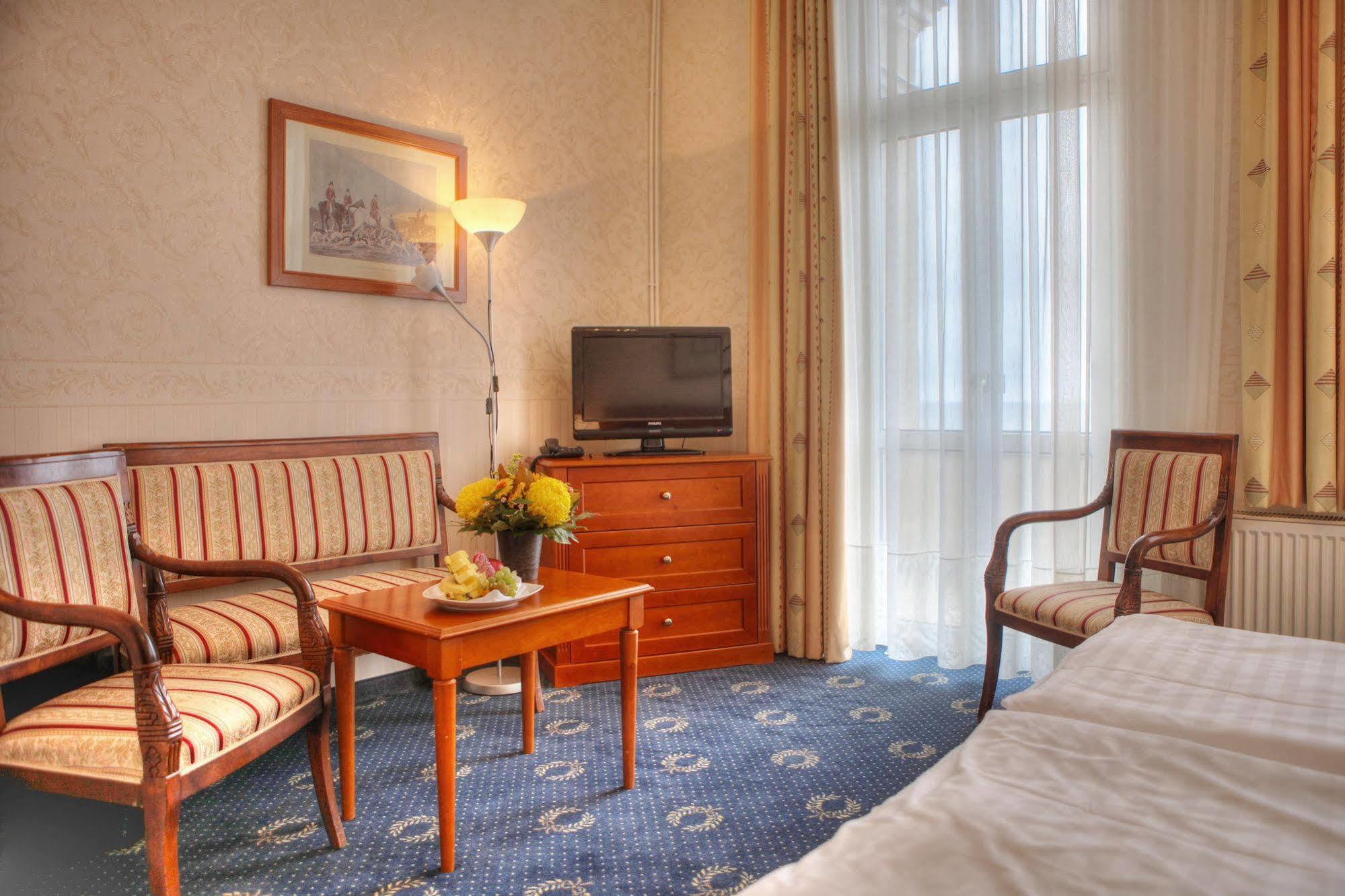 Seetelhotel Strandhotel Atlantic Heringsdorf  Exteriör bild